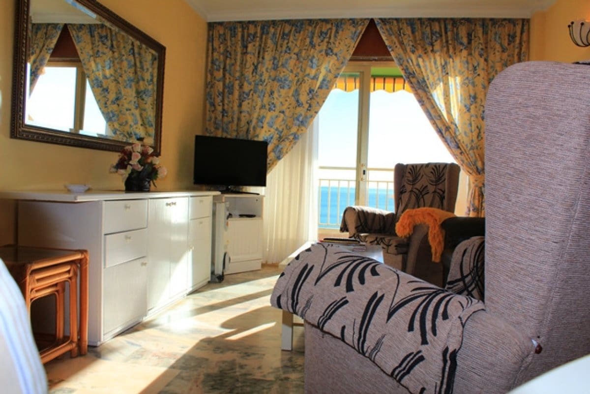 2 slaapkamer Flat te huur in Fuengirola met zwembad garage - € 1.380 (Ref: 6886555)