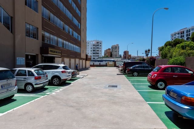 1 slaapkamer Flat te huur in Los Boliches , Fuengirola met zwembad garage - € 950 (Ref: 6886557)