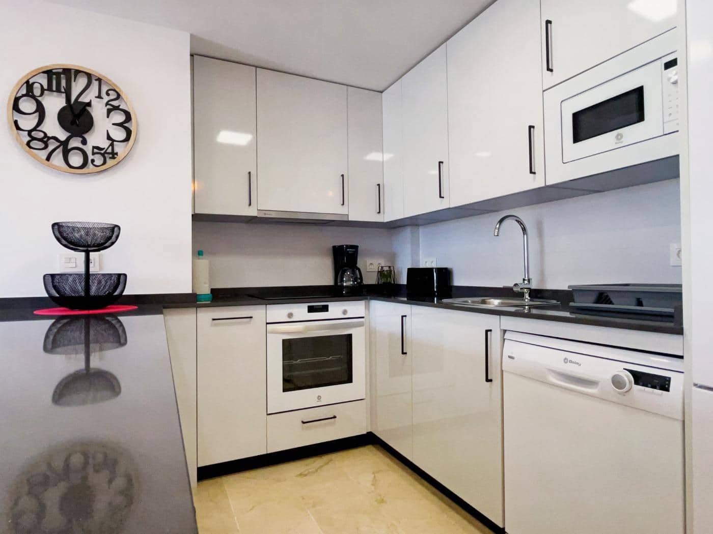 1 soveværelse Lejlighed til leje i Fuengirola med swimmingpool - € 1.365 (Ref: 6886559)