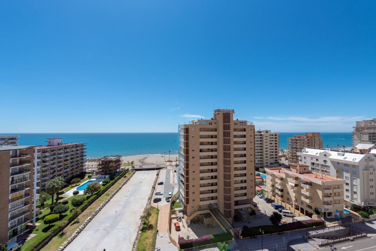 1 soverom Leilighet til leie i Fuengirola med svømmebasseng - € 1 100 (Ref: 6886560)