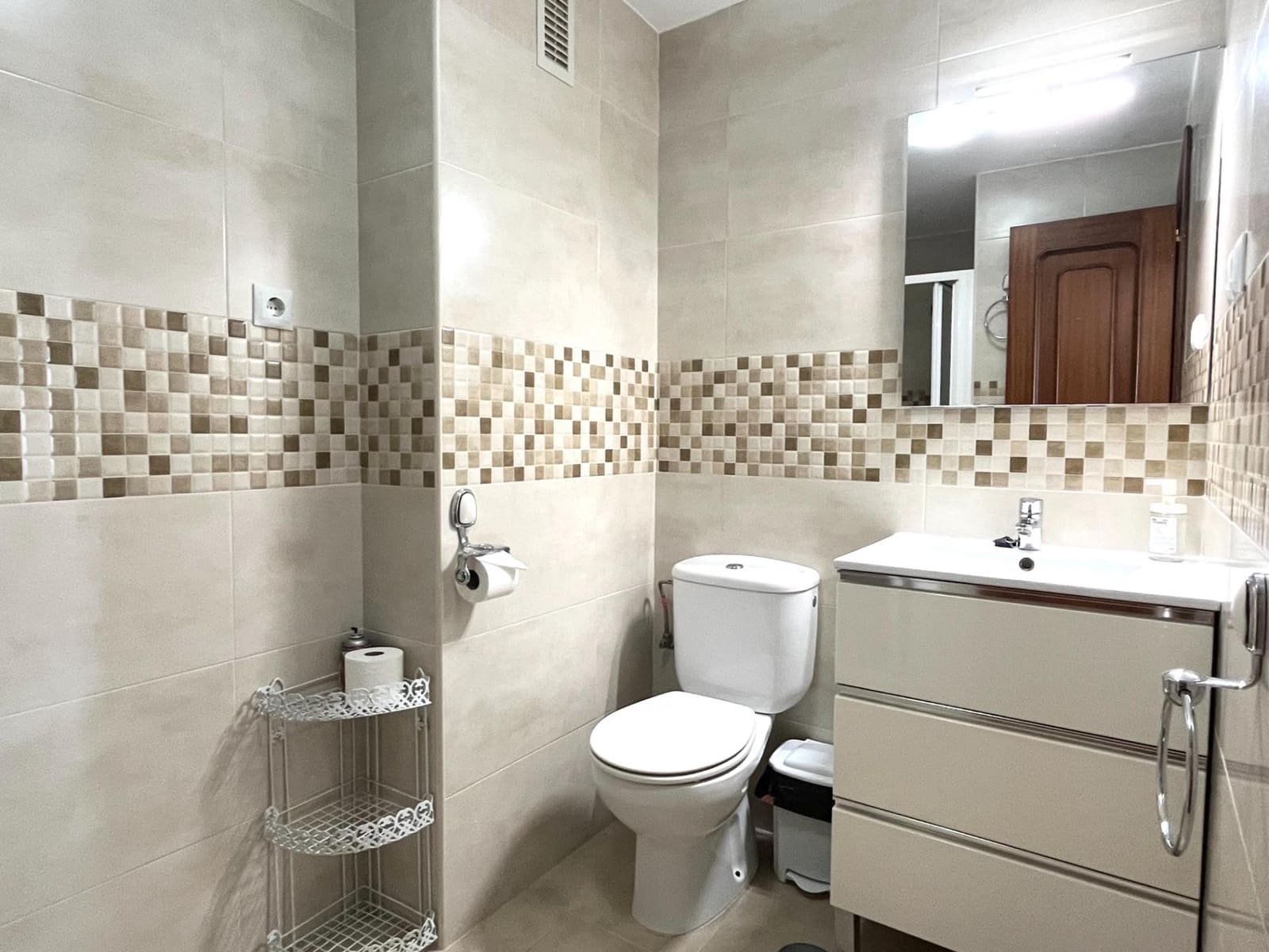 1 soverom Leilighet til leie i Fuengirola med svømmebasseng - € 1 100 (Ref: 6886560)