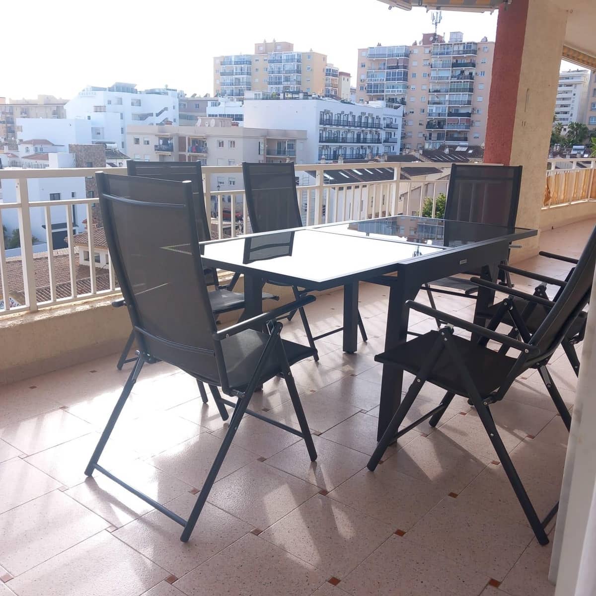 3 slaapkamer Appartement te huur in Fuengirola met zwembad - € 1.350 (Ref: 6886563)