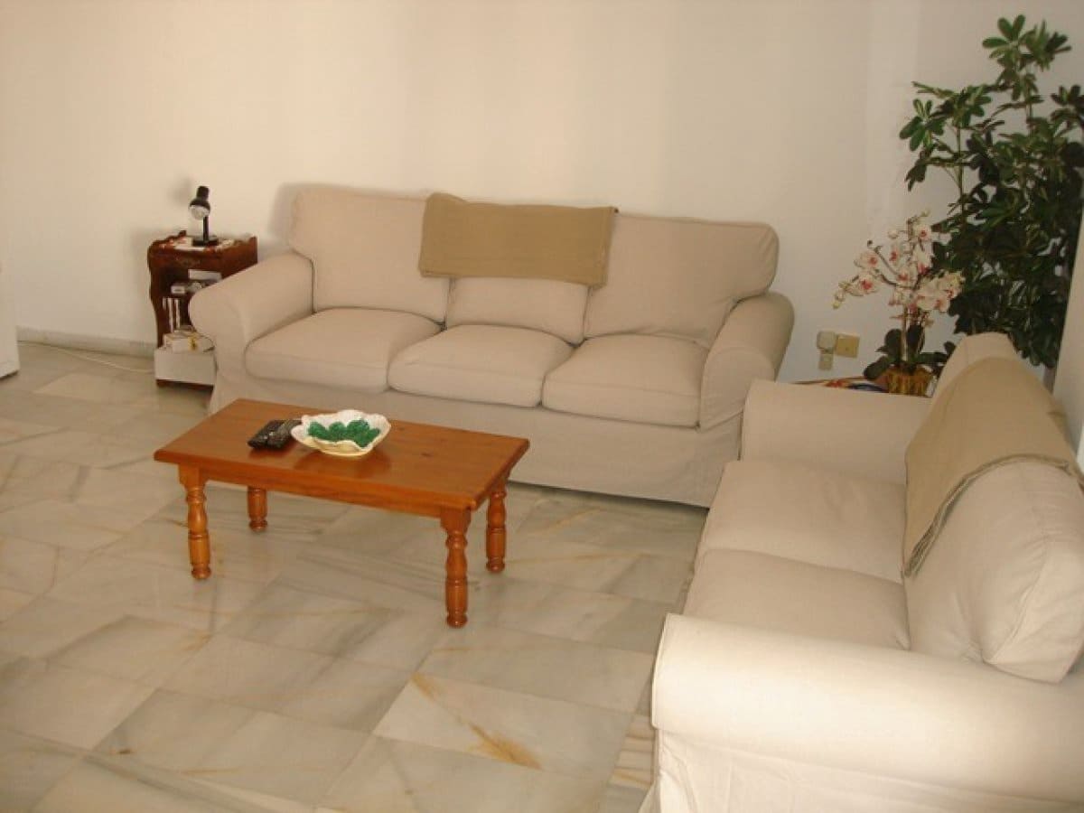 3 slaapkamer Appartement te huur in Fuengirola met zwembad - € 1.350 (Ref: 6886563)