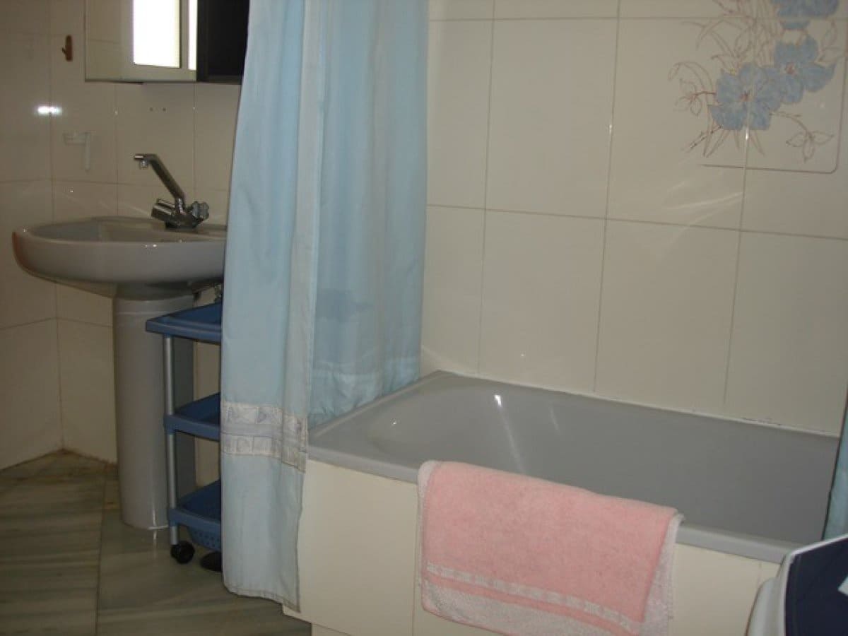 3 slaapkamer Appartement te huur in Fuengirola met zwembad - € 1.350 (Ref: 6886563)