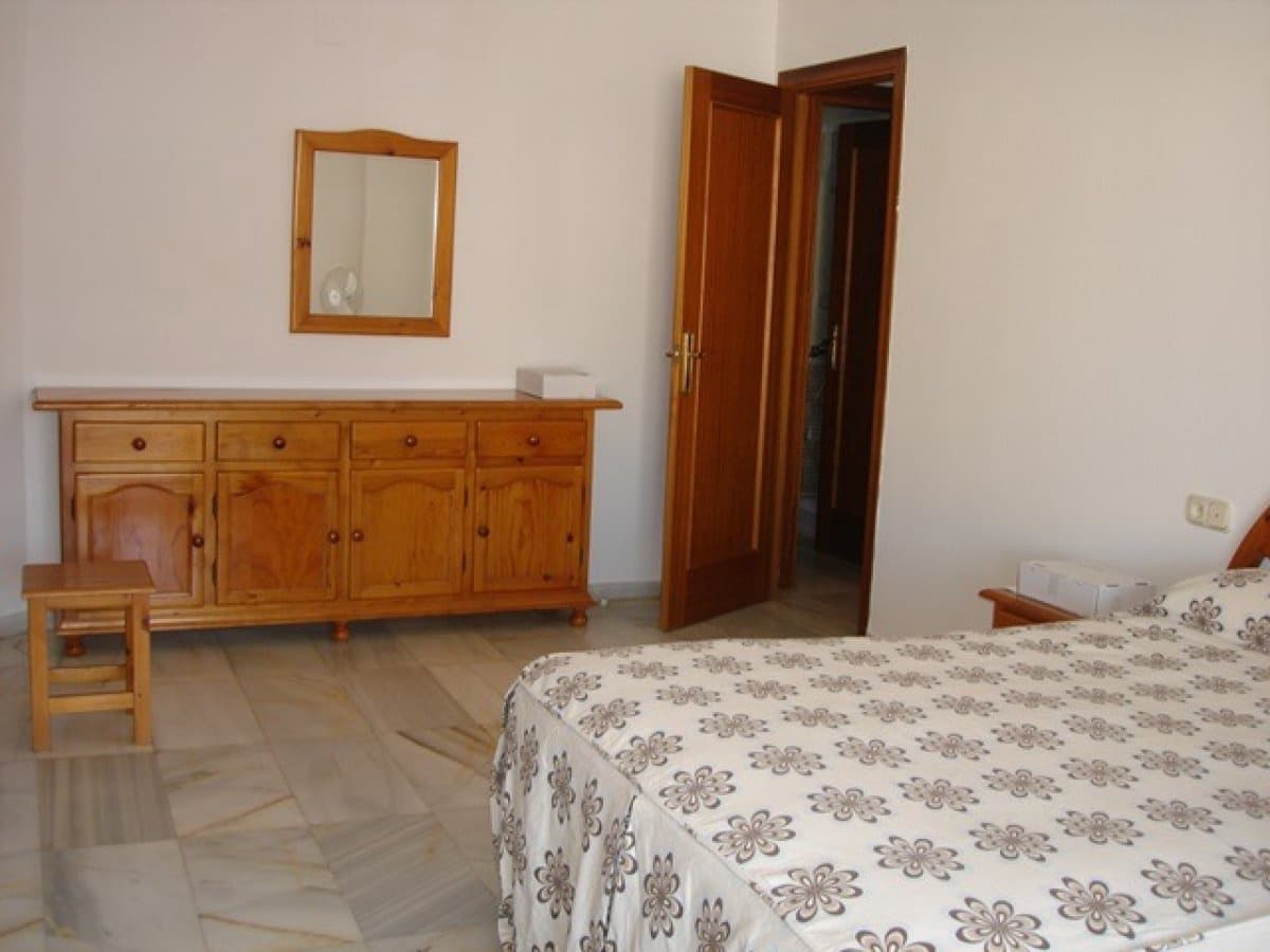 3 slaapkamer Appartement te huur in Fuengirola met zwembad - € 1.350 (Ref: 6886563)