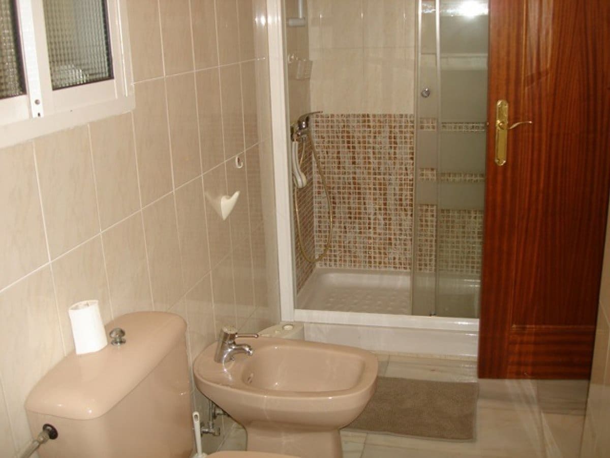 3 slaapkamer Appartement te huur in Fuengirola met zwembad - € 1.350 (Ref: 6886563)