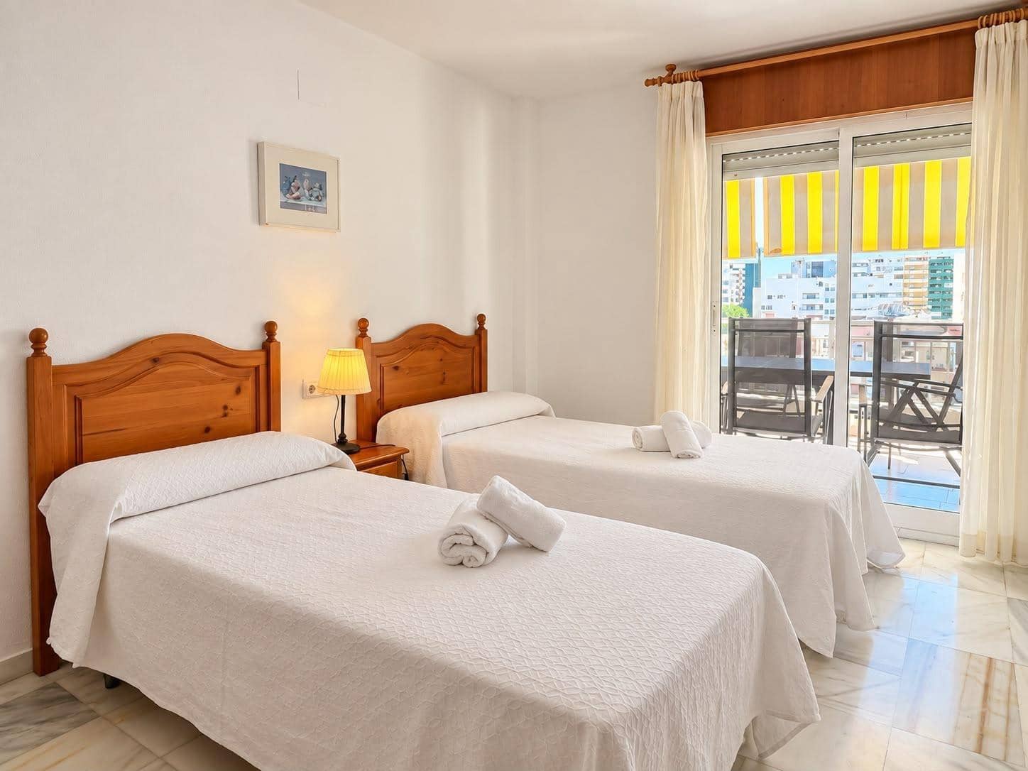 3 soverom Leilighet til leie i Fuengirola med svømmebasseng garasje - € 1 500 (Ref: 6886563)