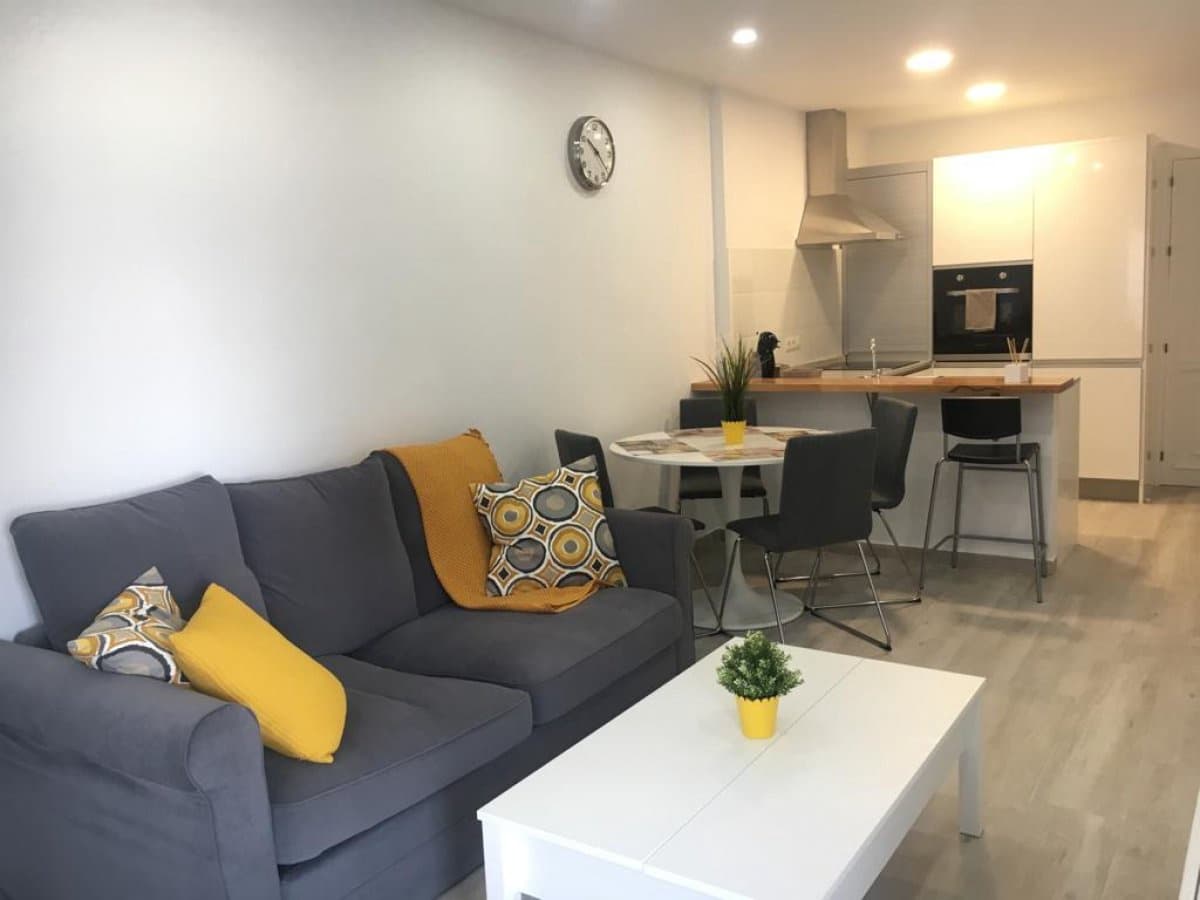 1 soveværelse Lejlighed til leje i Fuengirola med swimmingpool - € 1.200 (Ref: 6886566)