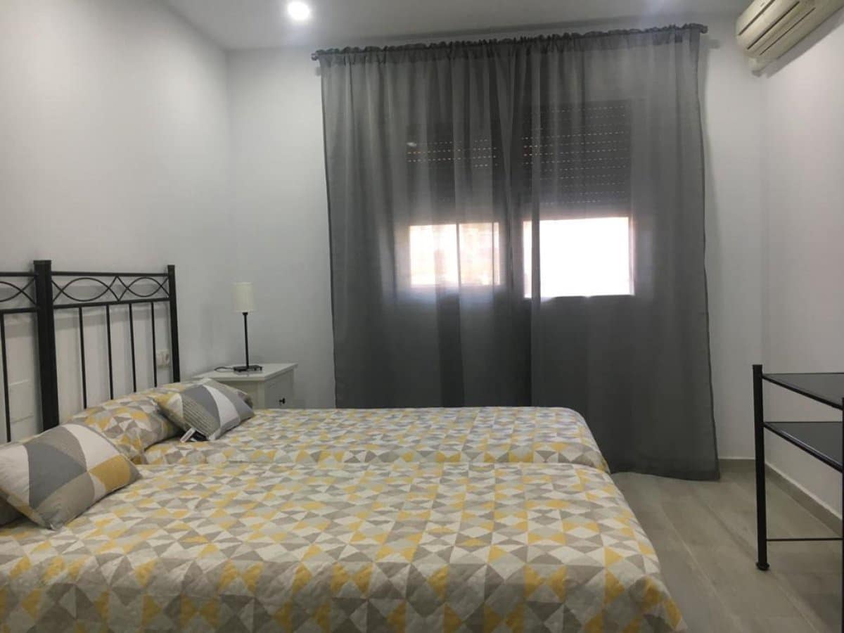 1 soveværelse Lejlighed til leje i Fuengirola med swimmingpool - € 1.200 (Ref: 6886566)