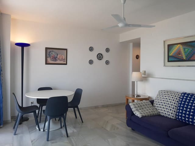 1 soveværelse Lejlighed til leje i Los Boliches , Fuengirola med garage - € 1.200 (Ref: 6886573)