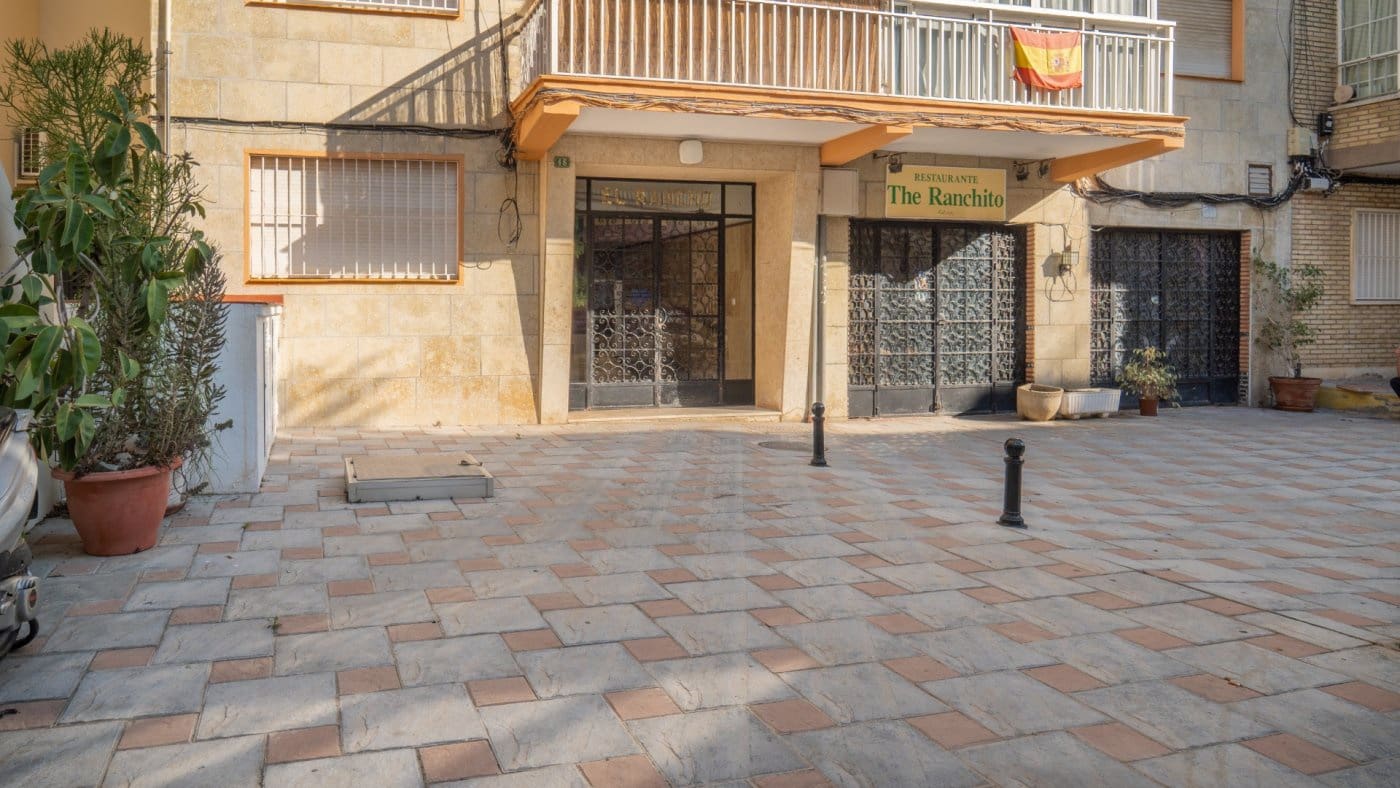 2 soveværelse Lejlighed til leje i Fuengirola - € 1.260 (Ref: 6886574)