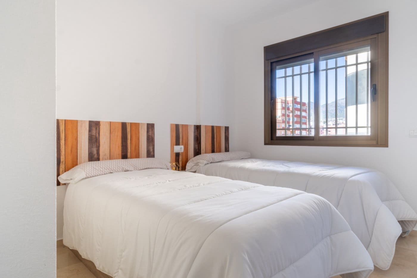 2 quarto Apartamento para arrendar em Fuengirola com piscina garagem - 1 260 € (Ref: 6886577)