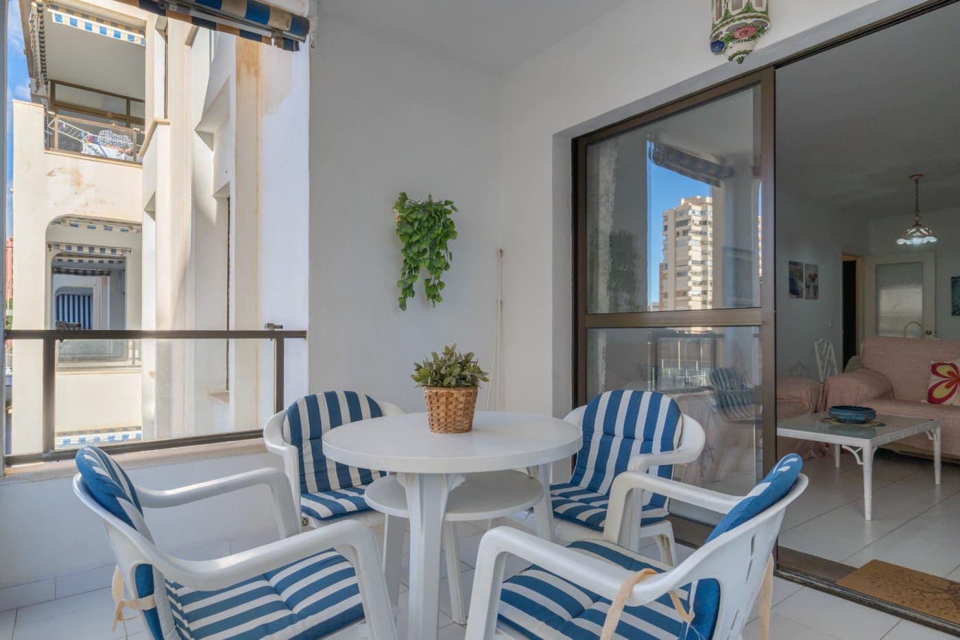 2 soveværelse Lejlighed til leje i Fuengirola med swimmingpool garage - € 1.300 (Ref: 7247303)