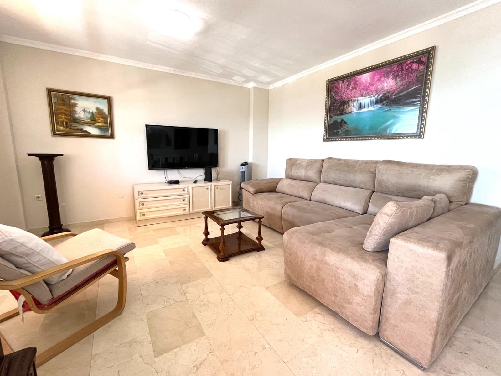 2 soverom Leilighet til leie i Fuengirola - € 1 300 (Ref: 8286985)