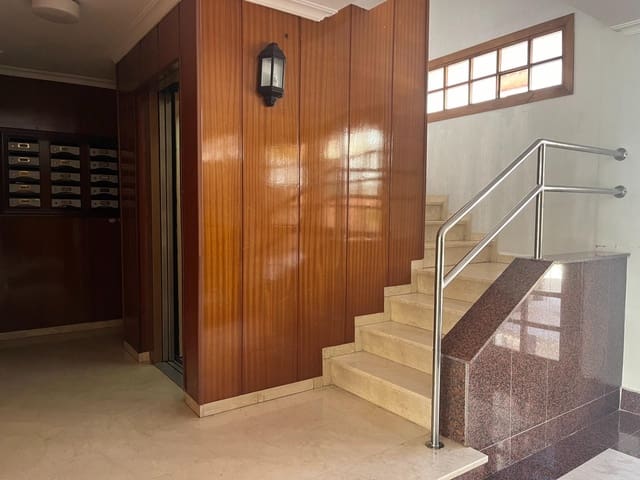 Appartement de 2 chambres à louer à Fuengirola - 1 300 € (Ref: 8286985)