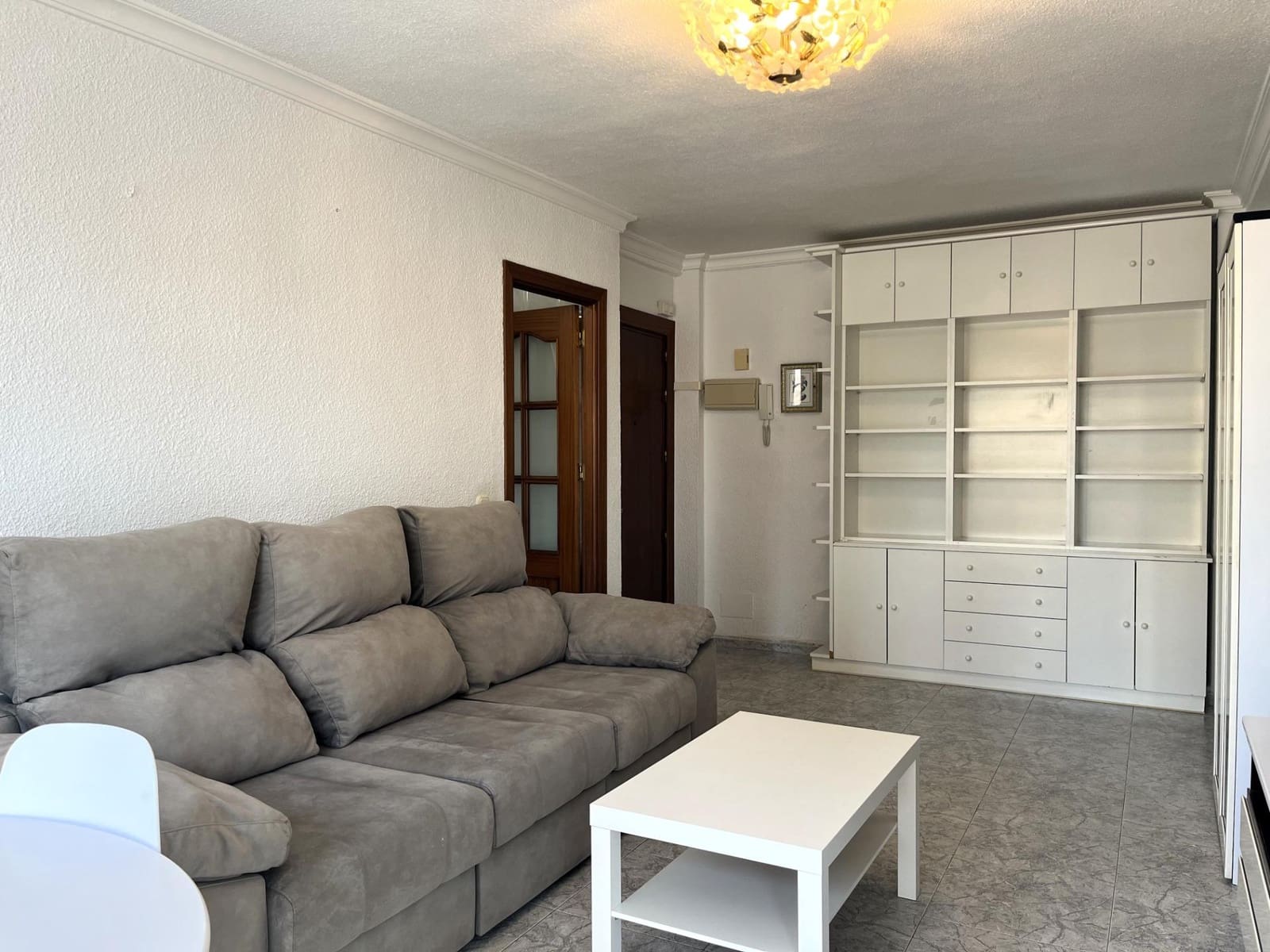 3 soveværelse Lejlighed til leje i Fuengirola - € 1.300 (Ref: 8624224)
