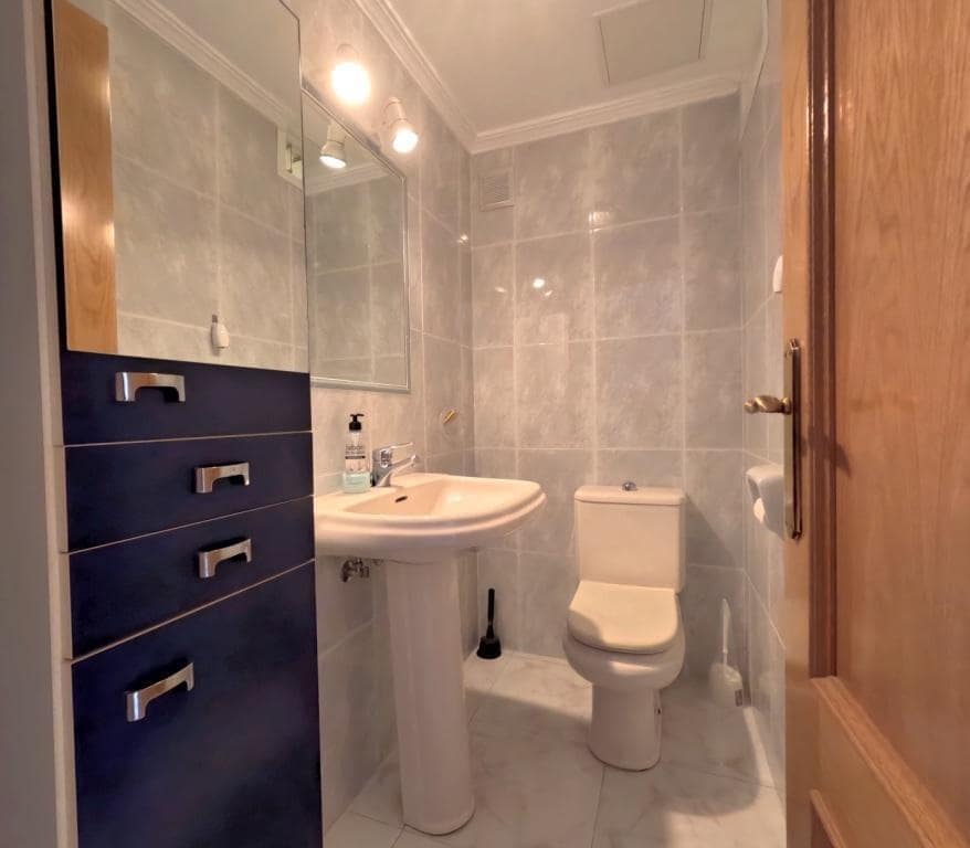 3 slaapkamer Flat te koop in Fuengirola - € 310.000 (Ref: 9110166)