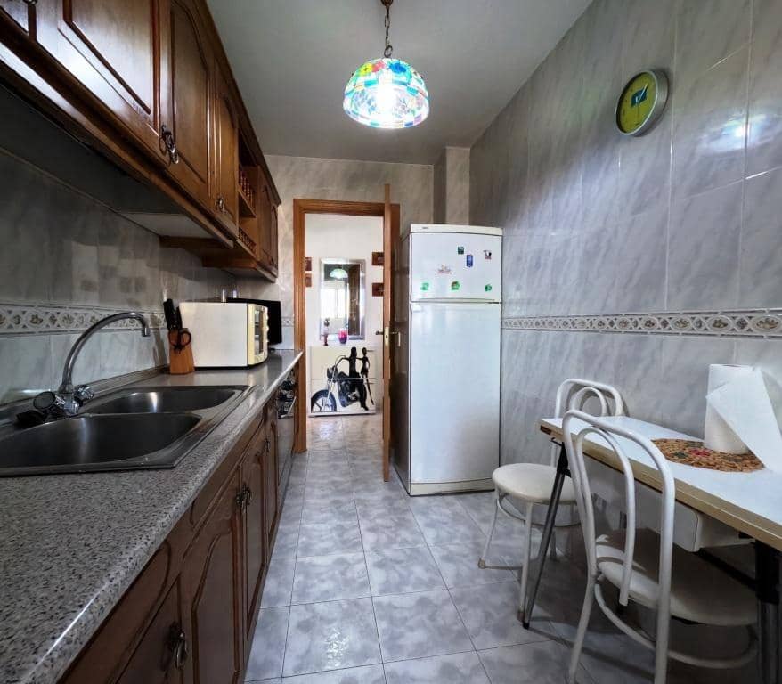 3 slaapkamer Flat te koop in Fuengirola - € 310.000 (Ref: 9110166)