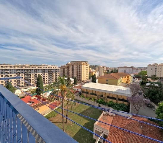 3 slaapkamer Flat te koop in Los Boliches , Fuengirola - € 310.000 (Ref: 9110166)