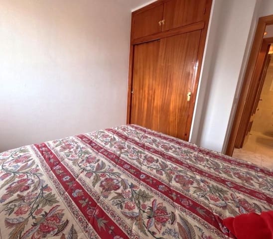 3 slaapkamer Flat te koop in Los Boliches , Fuengirola - € 310.000 (Ref: 9110166)