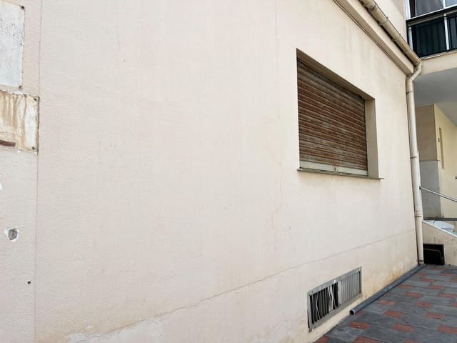 Commercieel te koop in Fuengirola - € 127.000 (Ref: 9162178)