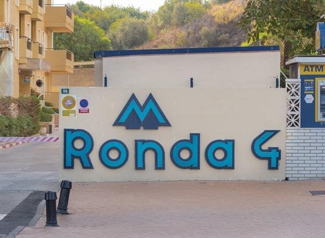 1 chambre Appartement à vendre à Fuengirola avec piscine garage - 335 000 € (Ref: 9243306)