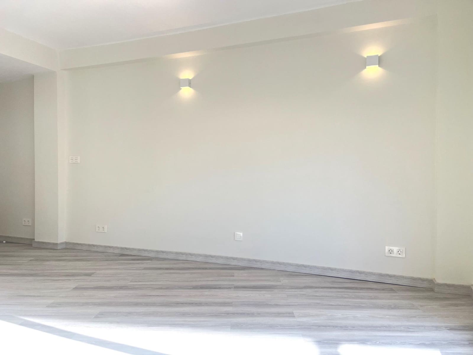 2 slaapkamer Flat te koop in Fuengirola met zwembad - € 320.000 (Ref: 9415852)