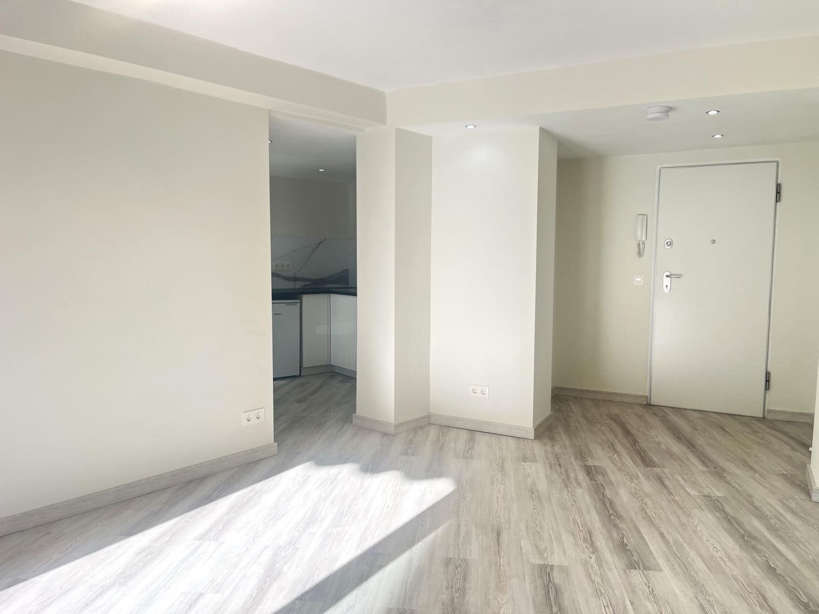 2 slaapkamer Flat te koop in Fuengirola met zwembad - € 320.000 (Ref: 9415852)