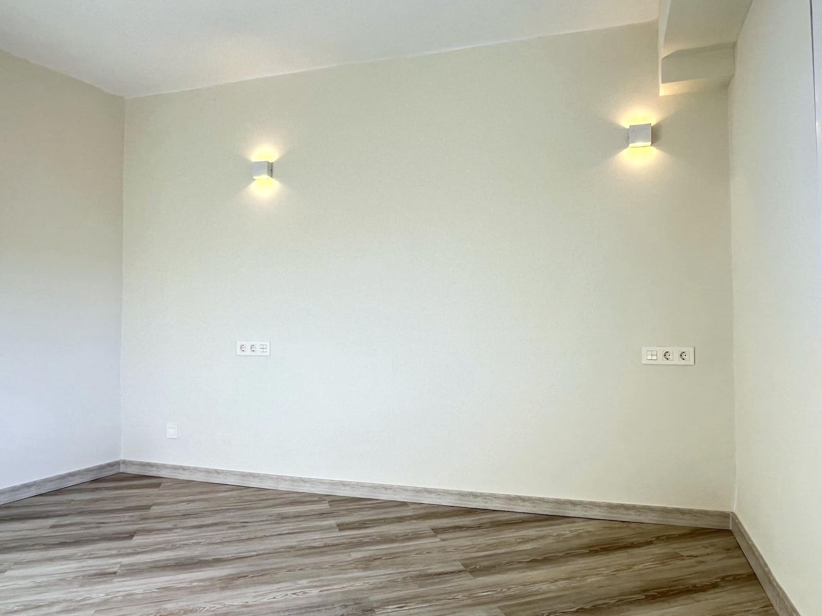 2 slaapkamer Flat te koop in Fuengirola met zwembad - € 320.000 (Ref: 9415852)