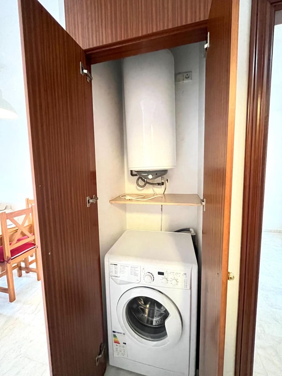 1 makuuhuone Asunto myytävänä paikassa Fuengirola mukana uima-altaan - 220 000 € (Ref: 9440025)