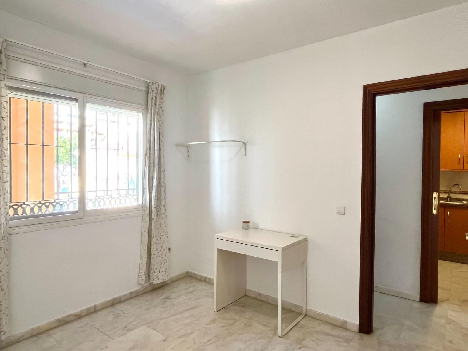 1 makuuhuone Asunto myytävänä paikassa Fuengirola mukana uima-altaan - 220 000 € (Ref: 9440025)