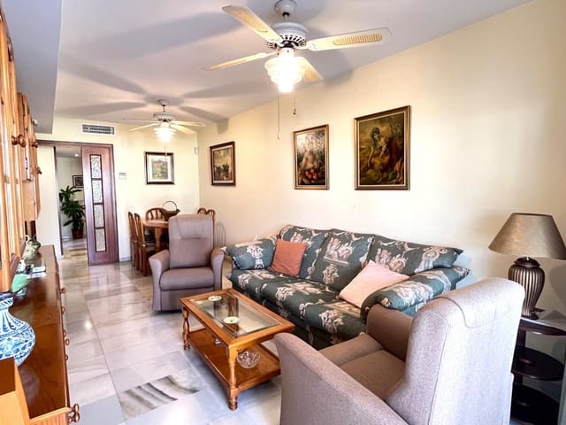 3 sovrum Lägenhet till salu i Los Boliches , Fuengirola med pool - 425 000 € (Ref: 9565103)