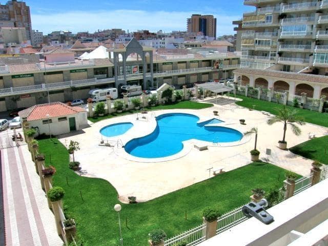 Piso de 3 habitaciones en Los Boliches , Fuengirola en venta con piscina - 425.000 € (Ref: 9565103)