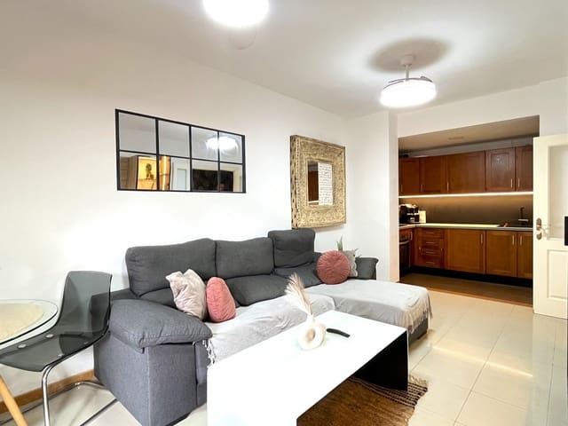 2 soverom Leilighet til salgs i Los Pacos, Fuengirola med svømmebasseng garasje - € 240 000 (Ref: 9568507)