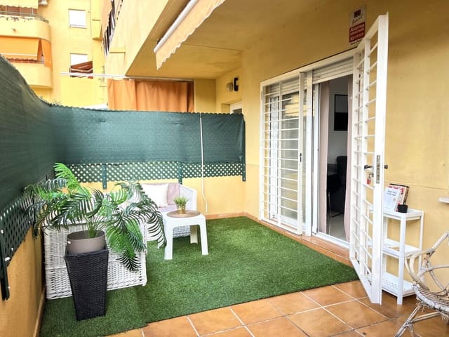 2 soverom Leilighet til salgs i Los Pacos, Fuengirola med svømmebasseng garasje - € 240 000 (Ref: 9568507)