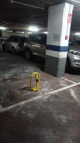 Garage til leje i Fuengirola - € 100 (Ref: 9851697)