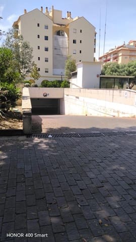 Garage til leje i Fuengirola - € 100 (Ref: 9851697)