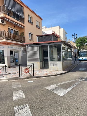 Autotalli myytävänä paikassa Los Boliches , Fuengirola - 45 000 € (Ref: 9899136)