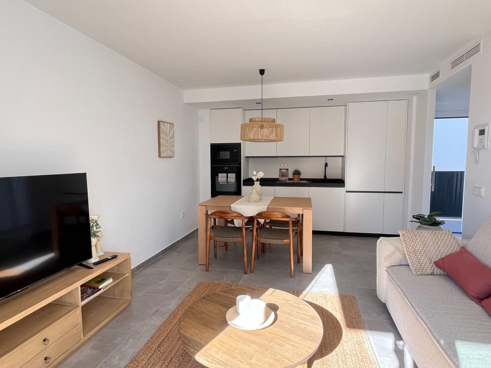 1 soverom Leilighet til leie i Fuengirola med garasje - € 1 500 (Ref: 9999604)