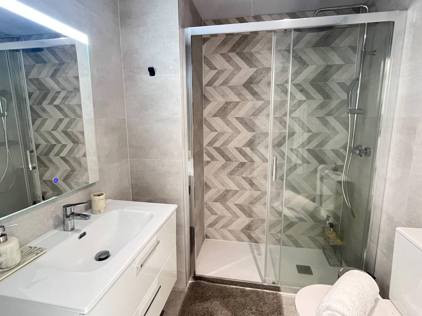1 soverom Leilighet til leie i Fuengirola med garasje - € 1 500 (Ref: 9999604)