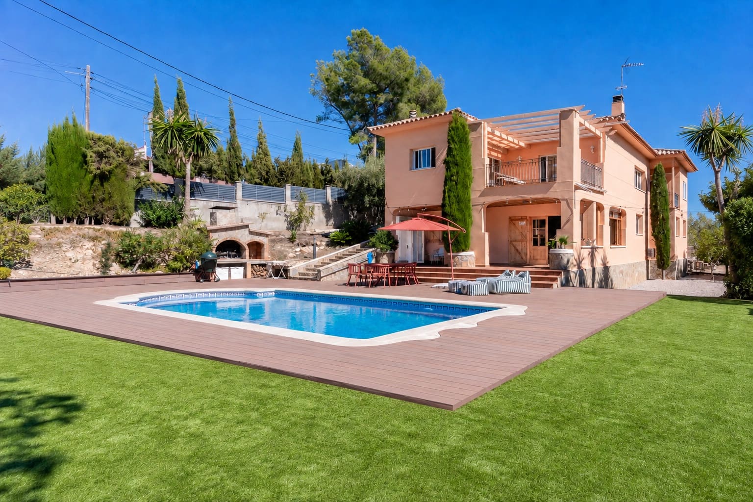 4 sypialnia Willa na sprzedaż w Olivella z basenem garażem - 725 000 € (Ref: 10044185)