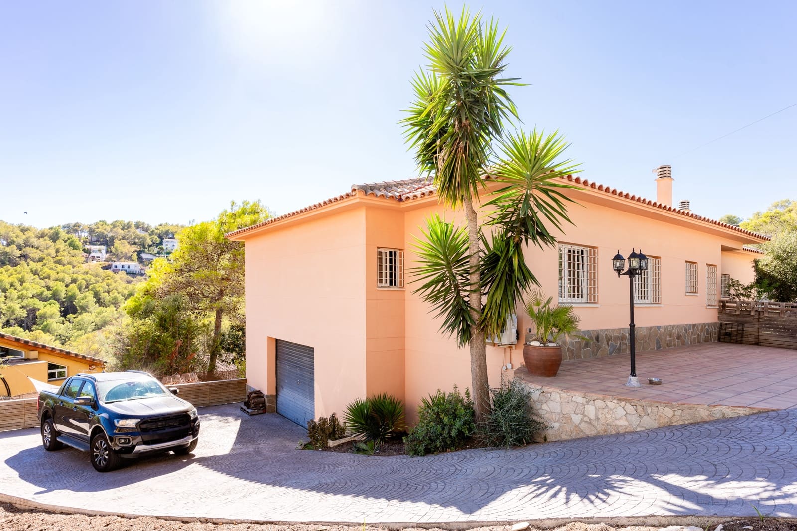 4 sypialnia Willa na sprzedaż w Olivella z basenem garażem - 725 000 € (Ref: 10044185)