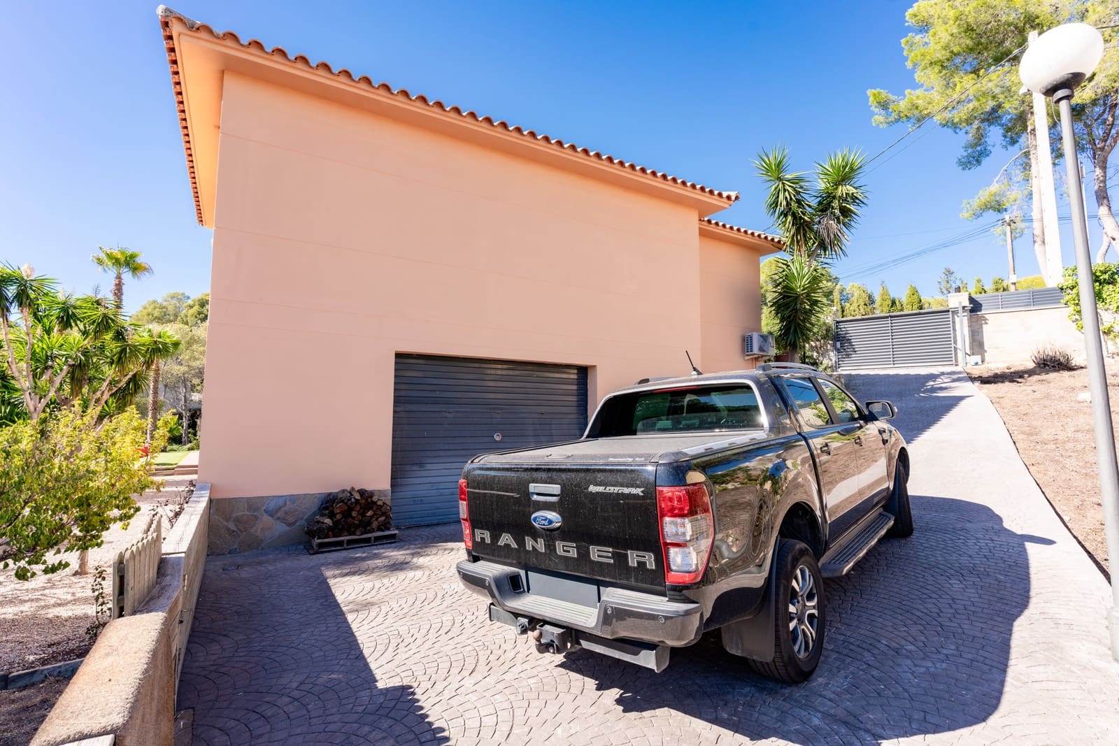 4 sypialnia Willa na sprzedaż w Olivella z basenem garażem - 725 000 € (Ref: 10044185)