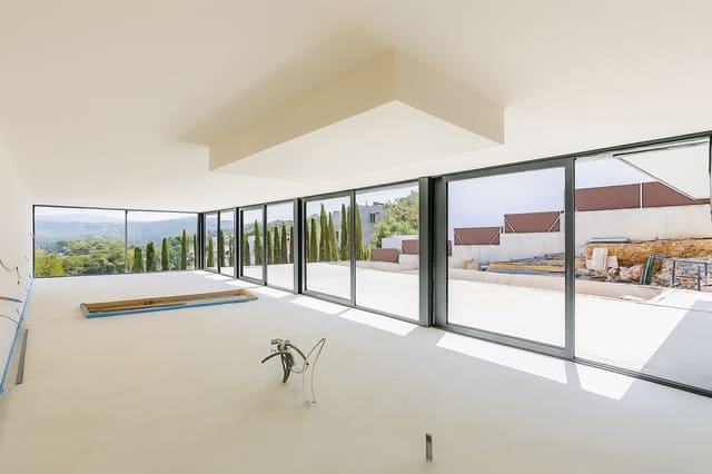 5 soveværelse Villa til salg i Sitges med swimmingpool garage - € 1.850.000 (Ref: 9075969)