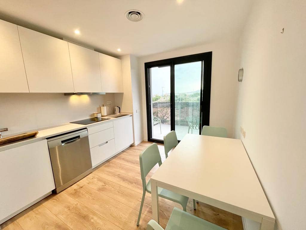 3 quarto Apartamento para arrendar em Sitges com piscina garagem - 3 500 € (Ref: 9257961)