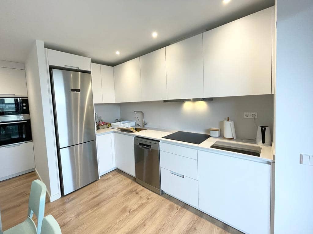 3 quarto Apartamento para arrendar em Sitges com piscina garagem - 3 500 € (Ref: 9257961)