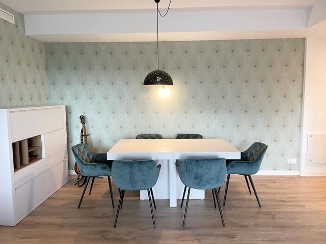 3 quarto Apartamento para arrendar em Sitges com piscina garagem - 2 800 € (Ref: 9257961)