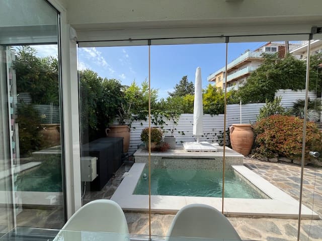 3 bedroom Bungalow for sale in Sant Pere de Ribes with pool - € 450,000 (Ref: 9694014)