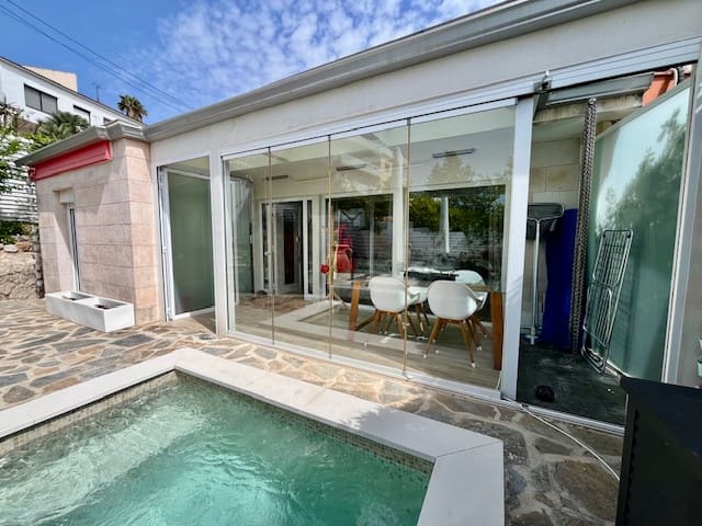 3 bedroom Bungalow for sale in Sant Pere de Ribes with pool - € 450,000 (Ref: 9694014)