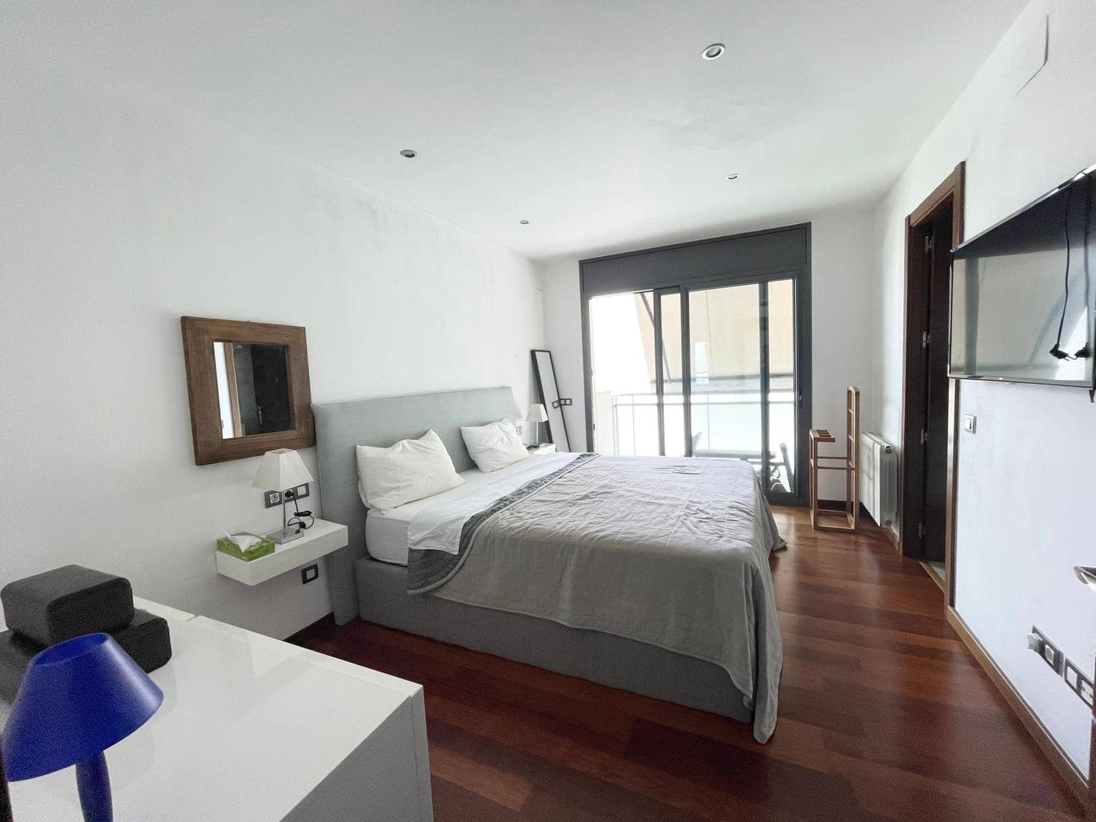 4 quarto Apartamento para arrendar em Sitges com piscina garagem - 3 200 € (Ref: 9788877)